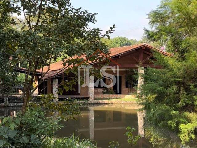 #111 - Casa para Venda em Ibiúna - SP